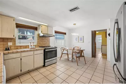 144 8th Avenue N, Saint Petersburg, FL 33701 - Photo 11