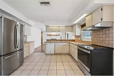144 8th Avenue N, Saint Petersburg, FL 33701 - Photo 13