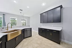 515 Villa Treviso Ct, Apollo Beach, FL 33572 - Photo 11