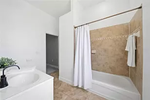 515 Villa Treviso Ct, Apollo Beach, FL 33572 - Photo 17