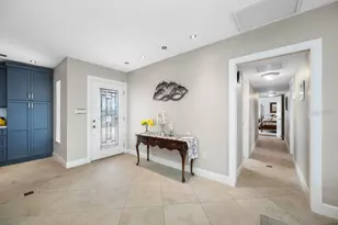 530 79th St S, Saint Petersburg, FL 33707 - Photo 7