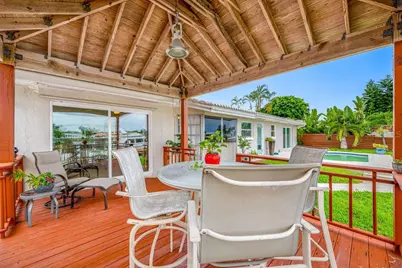 530 79th Street S, Saint Petersburg, FL 33707 - Photo 19