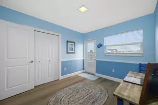 530 79th St S, Saint Petersburg, FL 33707 - Photo 27