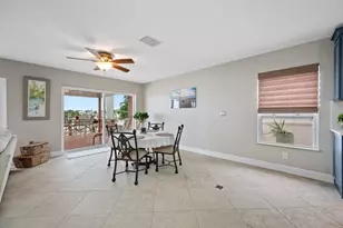 530 79th St S, Saint Petersburg, FL 33707 - Photo 17