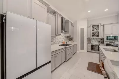 6916 Neopolitan Court, Apollo Beach, FL 33572 - Photo 13