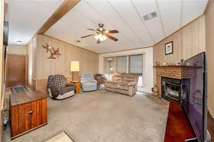 6821 Americana Dr NE, Saint Petersburg, FL 33702 - Photo 5