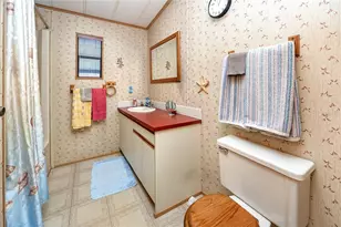 6821 Americana Dr NE, Saint Petersburg, FL 33702 - Photo 23