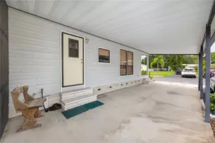 6821 Americana Dr NE, Saint Petersburg, FL 33702 - Photo 7