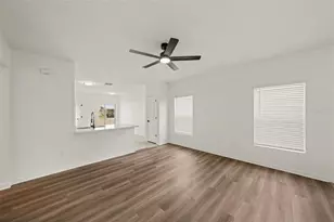 14433 Haddon Mist Dr, Wimauma, FL 33598 - Photo 5