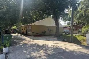 9406 N Hartts Dr, Tampa, FL 33617 - Photo 7