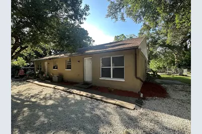 9406 N Hartts Drive, Tampa, FL 33617 - Photo 3