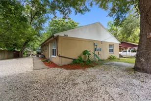 9406 N Hartts Dr, Tampa, FL 33617 - Photo 5