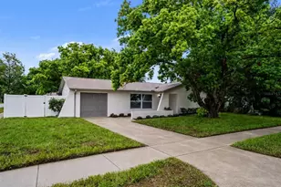 11928 Temple Ct, Seminole, FL 33772 - Photo 1