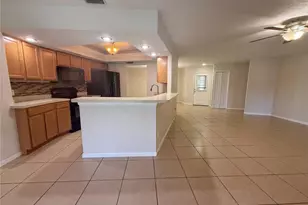 13311 Hollowbend Ln, Riverview, FL 33569 - Photo 7