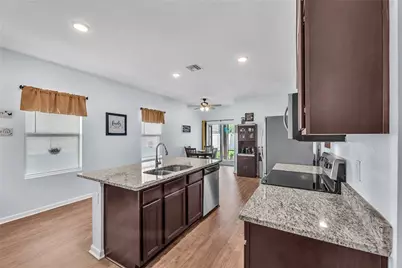 34820 Daisy Meadow Loop, Zephyrhills, FL 33541 - Photo 9
