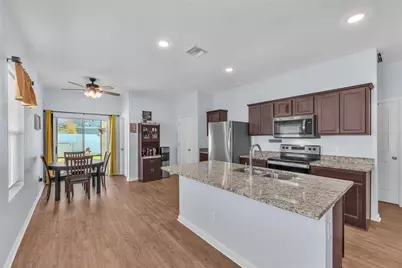 34820 Daisy Meadow Loop, Zephyrhills, FL 33541 - Photo 7