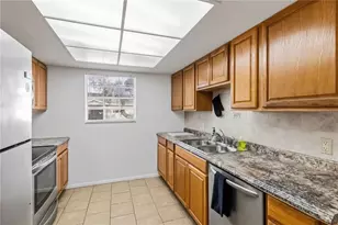 14462 Reuter Strasse Cir, Tampa, FL 33613 - Photo 7