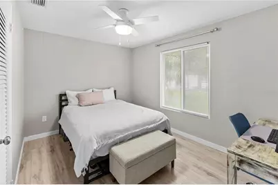 4034 40th Avenue N, Saint Petersburg, FL 33714 - Photo 9
