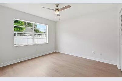 8215 La Serena Drive, Tampa, FL 33614 - Photo 15