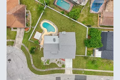 8215 La Serena Drive, Tampa, FL 33614 - Photo 25