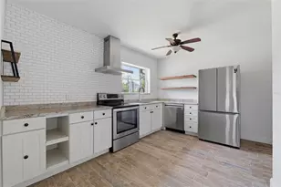 3030 A 5th Street N, Saint Petersburg, FL 33704 - Photo 3