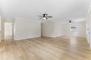 4727 W Bay Vista Ave, Tampa, FL 33611 - Photo 9