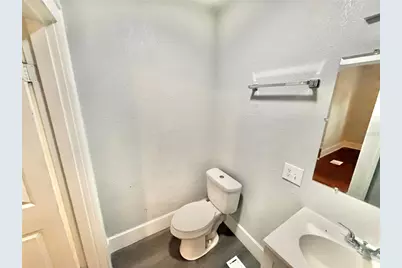 4700 10th Avenue S, Saint Petersburg, FL 33711 - Photo 5