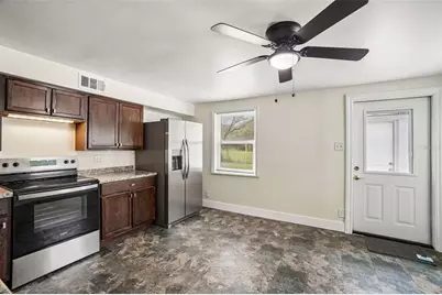 9216 W Robson Street, Tampa, FL 33615 - Photo 5