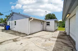 9216 W Robson St, Tampa, FL 33615 - Photo 37