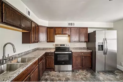 9216 W Robson Street, Tampa, FL 33615 - Photo 3