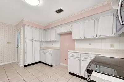 2205 Malibu Drive, Brandon, FL 33511 - Photo 11