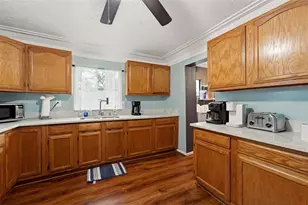 3052 Alta Vista St, Sarasota, FL 34237 - Photo 17