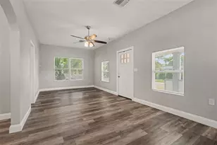 1900 46th St S, Saint Petersburg, FL 33711 - Photo 9