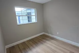 37406 Vista Dr, Dade City, FL 33523 - Photo 11