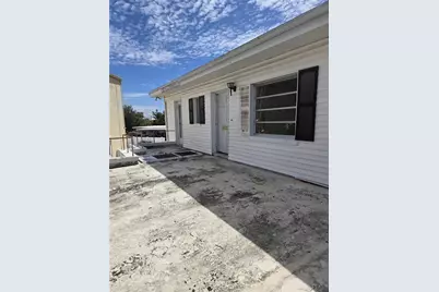 1216 Franklin Circle, Clearwater, FL 33756 - Photo 9