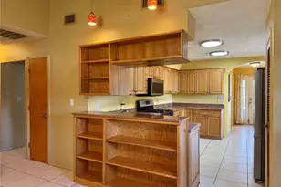 3646 28th St N, Saint Petersburg, FL 33713 - Photo 17