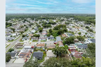 10118 Hunters Point Court, Tampa, FL 33615 - Photo 33