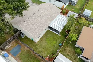 10118 Hunters Point Ct, Tampa, FL 33615 - Photo 31