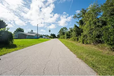 4161 Reynolds Lane, Port Charlotte, FL 33981 - Photo 5