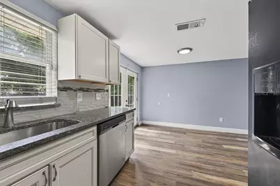 3417 Danny Bryan Boulevard, Tampa, FL 33619 - Photo 17