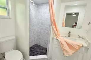 1557 Robinson Dr N, Saint Petersburg, FL 33710 - Photo 21