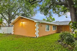 11351 130th Ave, Largo, FL 33778 - Photo 3