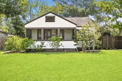 6031 Hobson Street NE, Saint Petersburg, FL 33703 - Photo 1