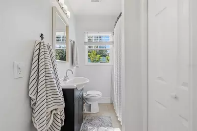 6031 Hobson Street NE, Saint Petersburg, FL 33703 - Photo 21