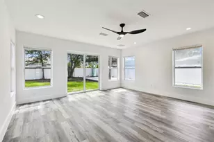 4461 Shore Acres Blvd NE, Saint Petersburg, FL 33703 - Photo 13