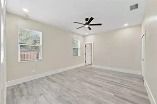 3017 73rd Street N, Tampa, FL 33619 - Photo 37