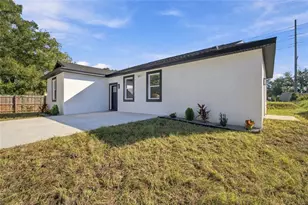 3017 73rd Street N, Tampa, FL 33619 - Photo 5