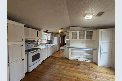 120 NE 12 Ave, Chiefland, FL 32626 - Photo 11