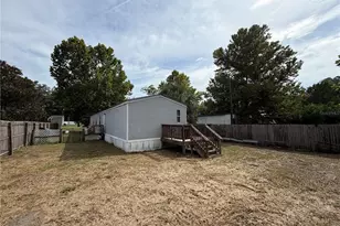 120 NE 12th Ave, Chiefland, FL 32626 - Photo 3