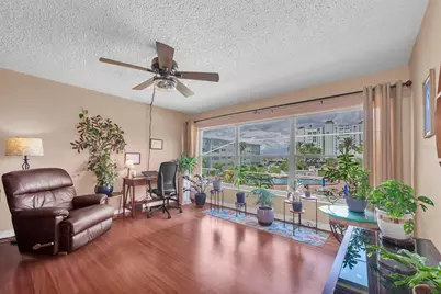 6363 Gulf Winds Drive #233, Saint Petersburg, FL 33706 - Photo 9